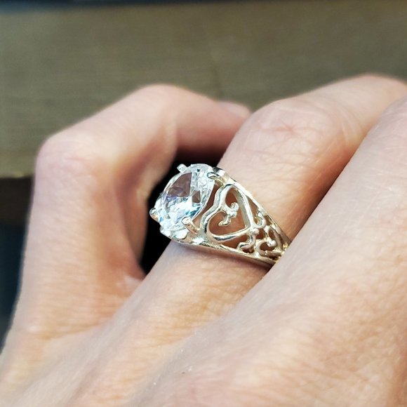 Size 7 925 Sterling Silver Brilliant Clear Cubic Zirconia Gem Ring - Picture 3 of 8